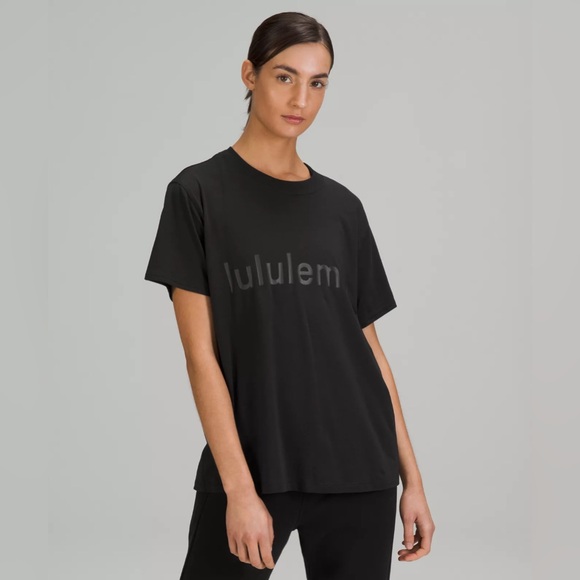 Lululemon All Yours Tee *graphic size 2 - Picture 1 of 3